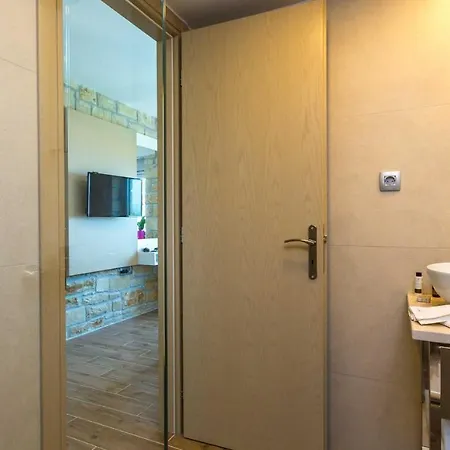 Emilia I Luxury, Amazing Seaview, Next To The Town *